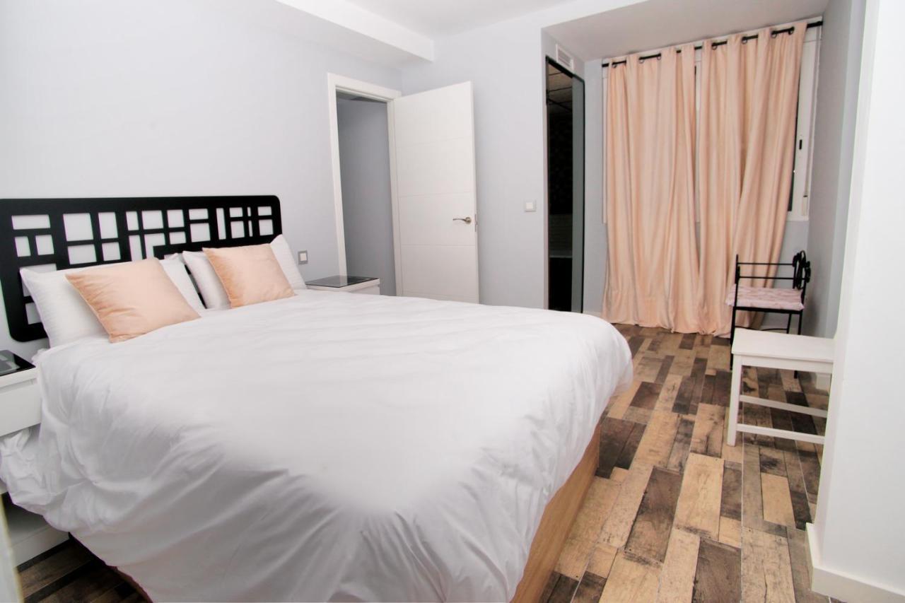 Apartamento Ponce De Leon Junto Estacion Cordoba Luaran gambar